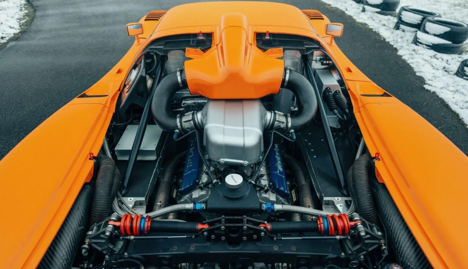 Maserati MC12 Versione Corsa motore