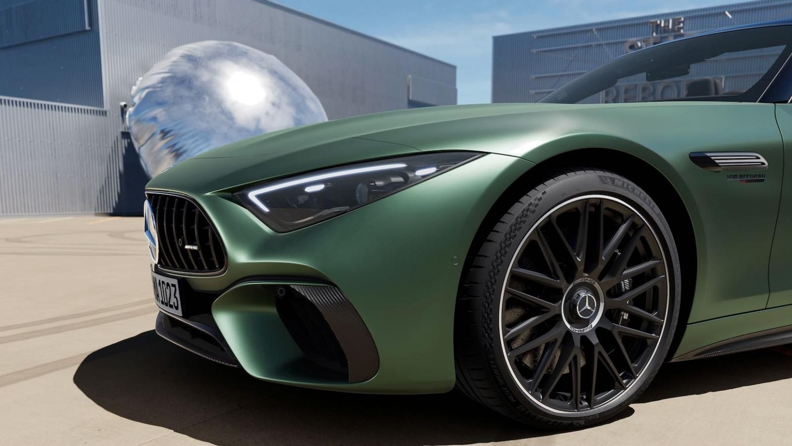 Nuova Mercedes-AMG SL 63 S E Performance