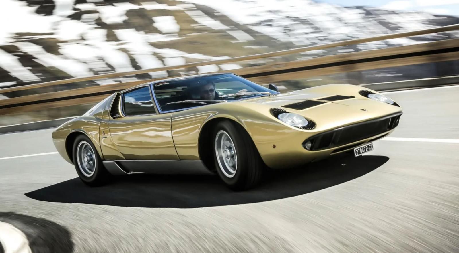Lamborghini Miura SV