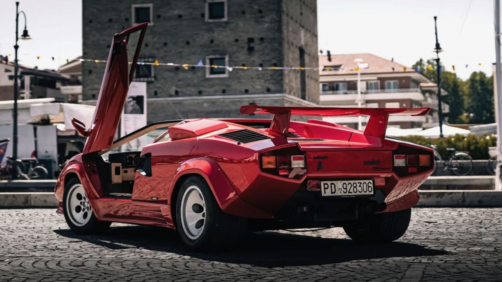 Lamborghini Countach LP5000QV