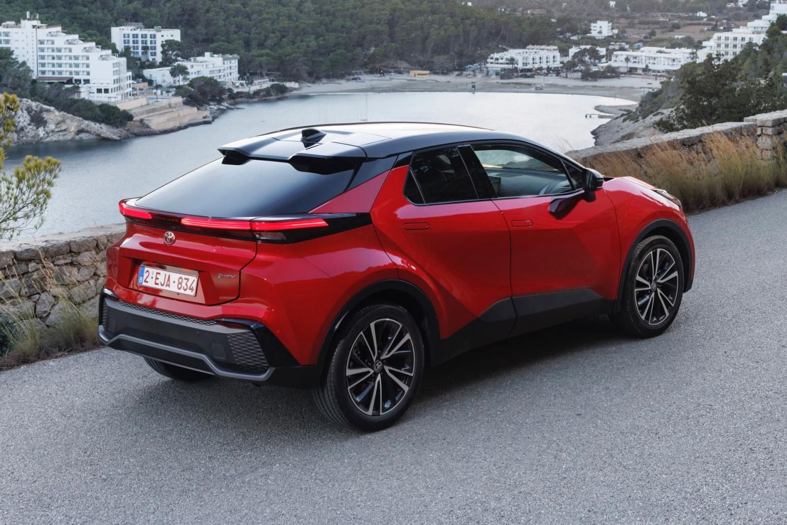 Toyota C-HR 1.8 140 HEV