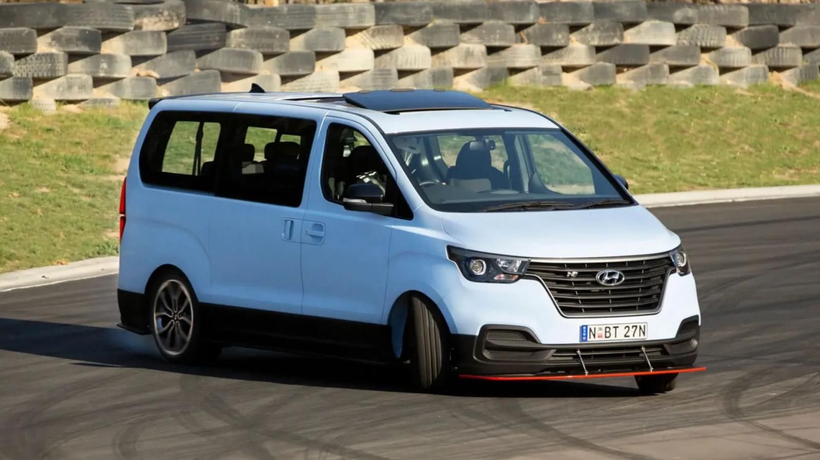 Hyundai iMax N Drift Bus