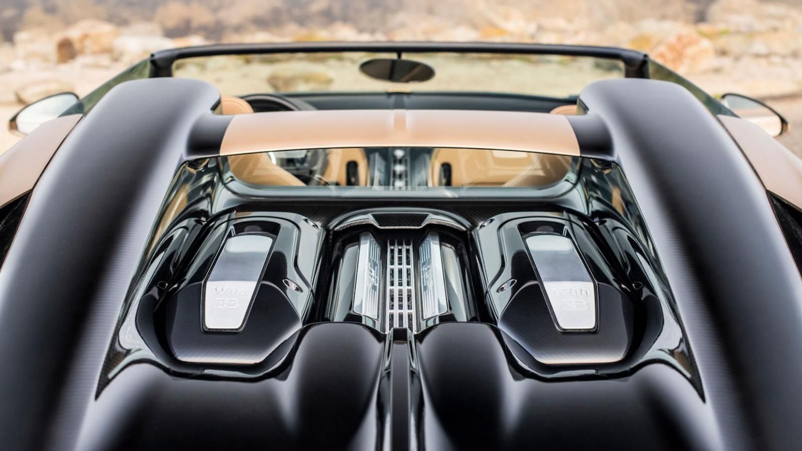 La nuova Bugatti W16 Mistral Roadster, imotore