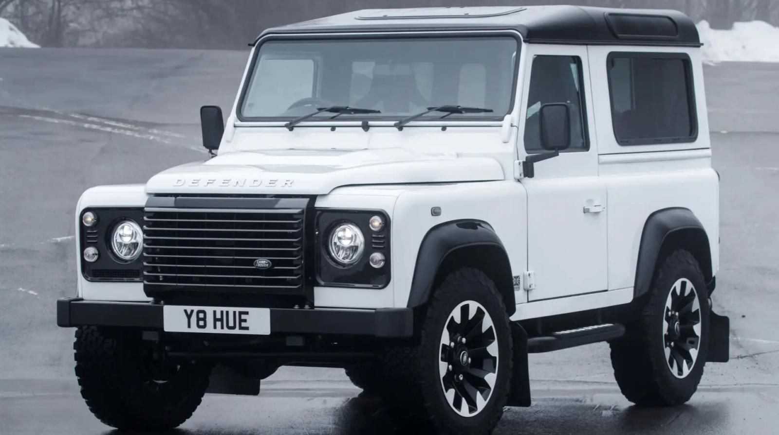 Land Rover Defender Works V8