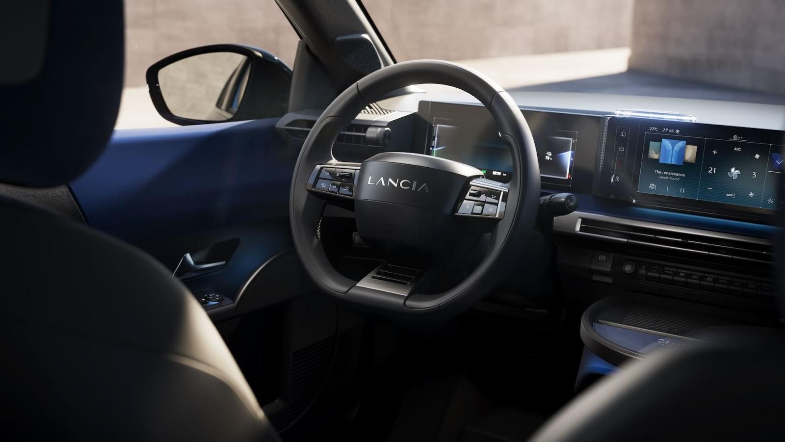 Nuova Lancia Ypsilon Edizione Limitata Cassina plancia