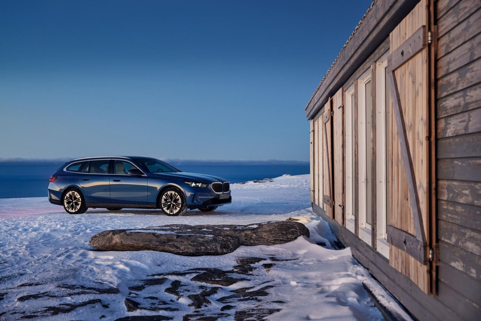 Nuova BMW Serie 5 Touring 2024, panorama