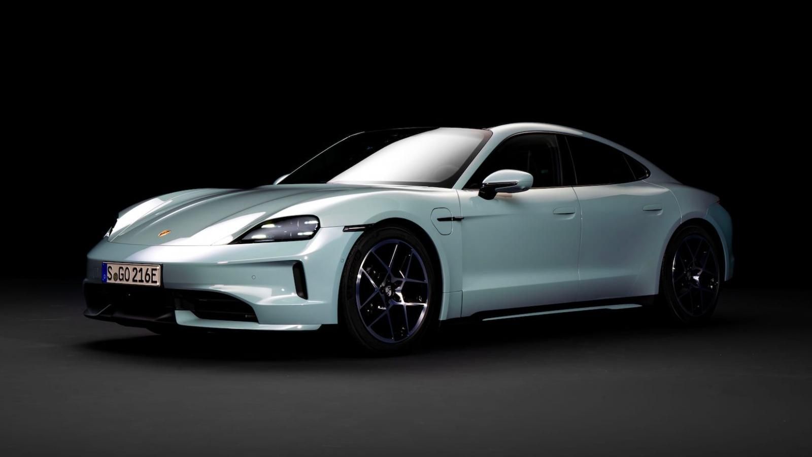 Nuova Porsche Taycan 2024