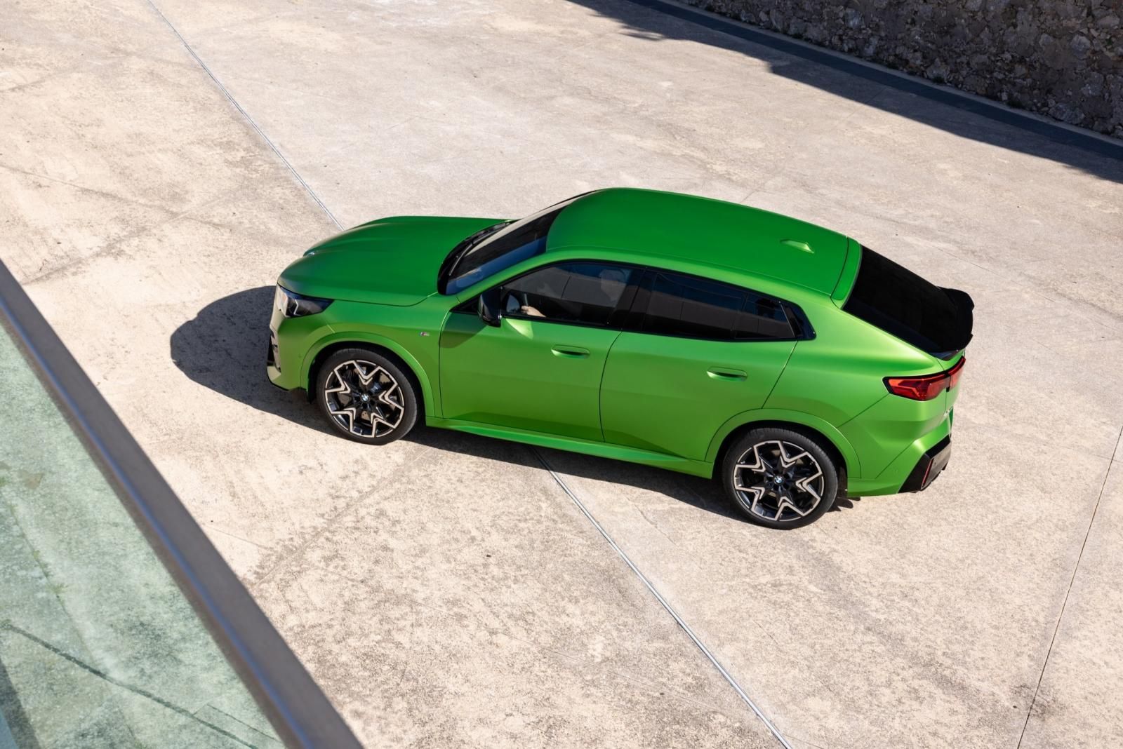 BMW M35i xDrive, vista dall'alto