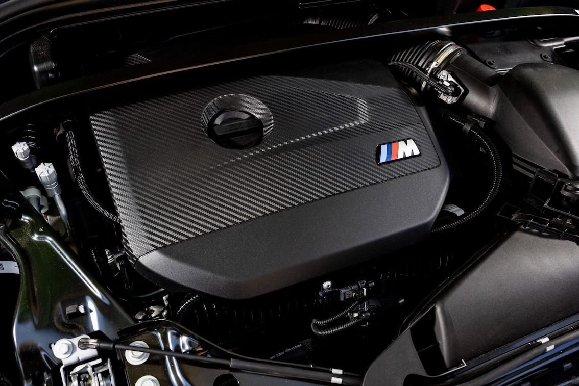 BMW M35i xDrive, vano motore