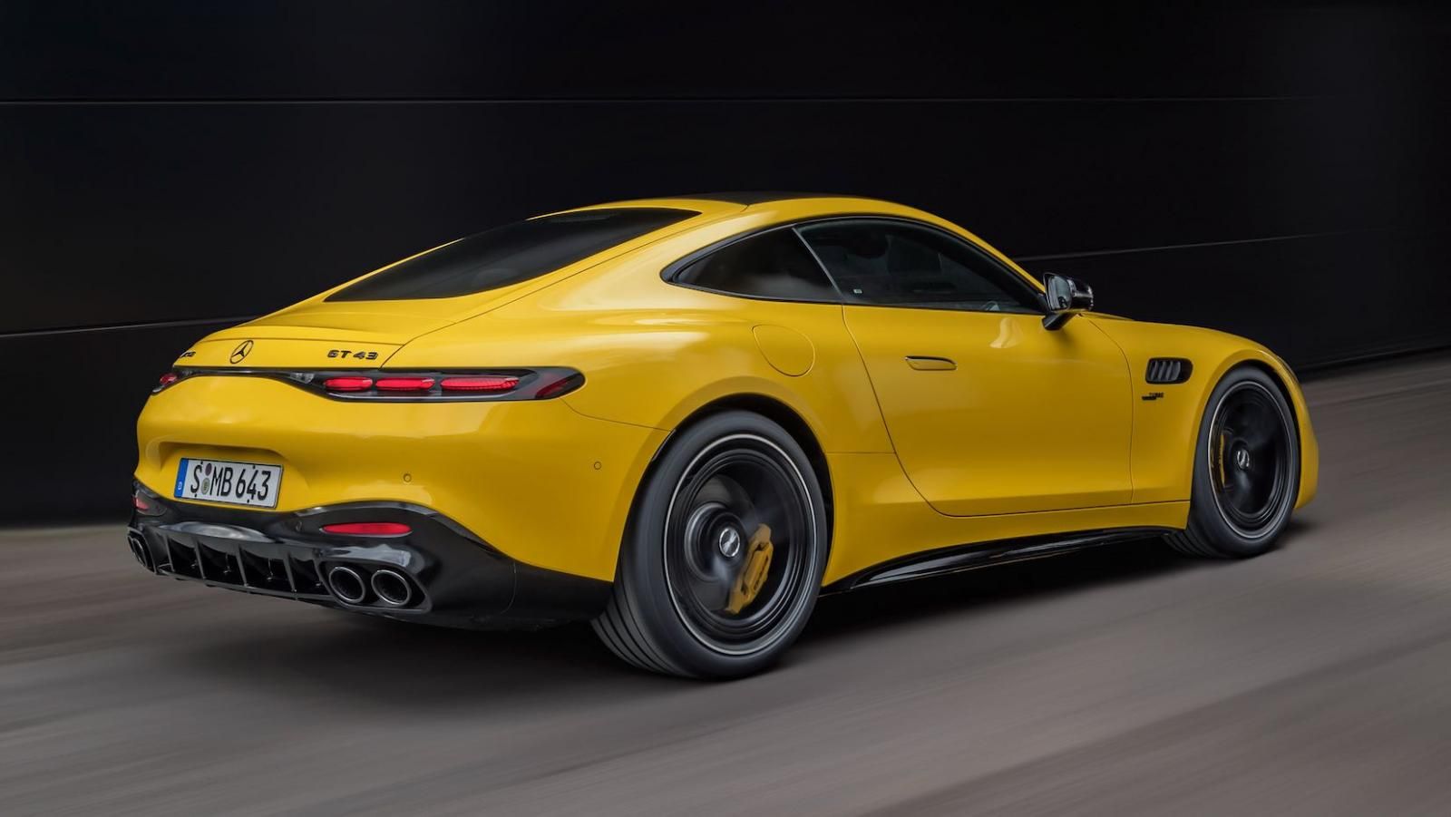 Nuova Mercedes AMG-GT 43-Coupé