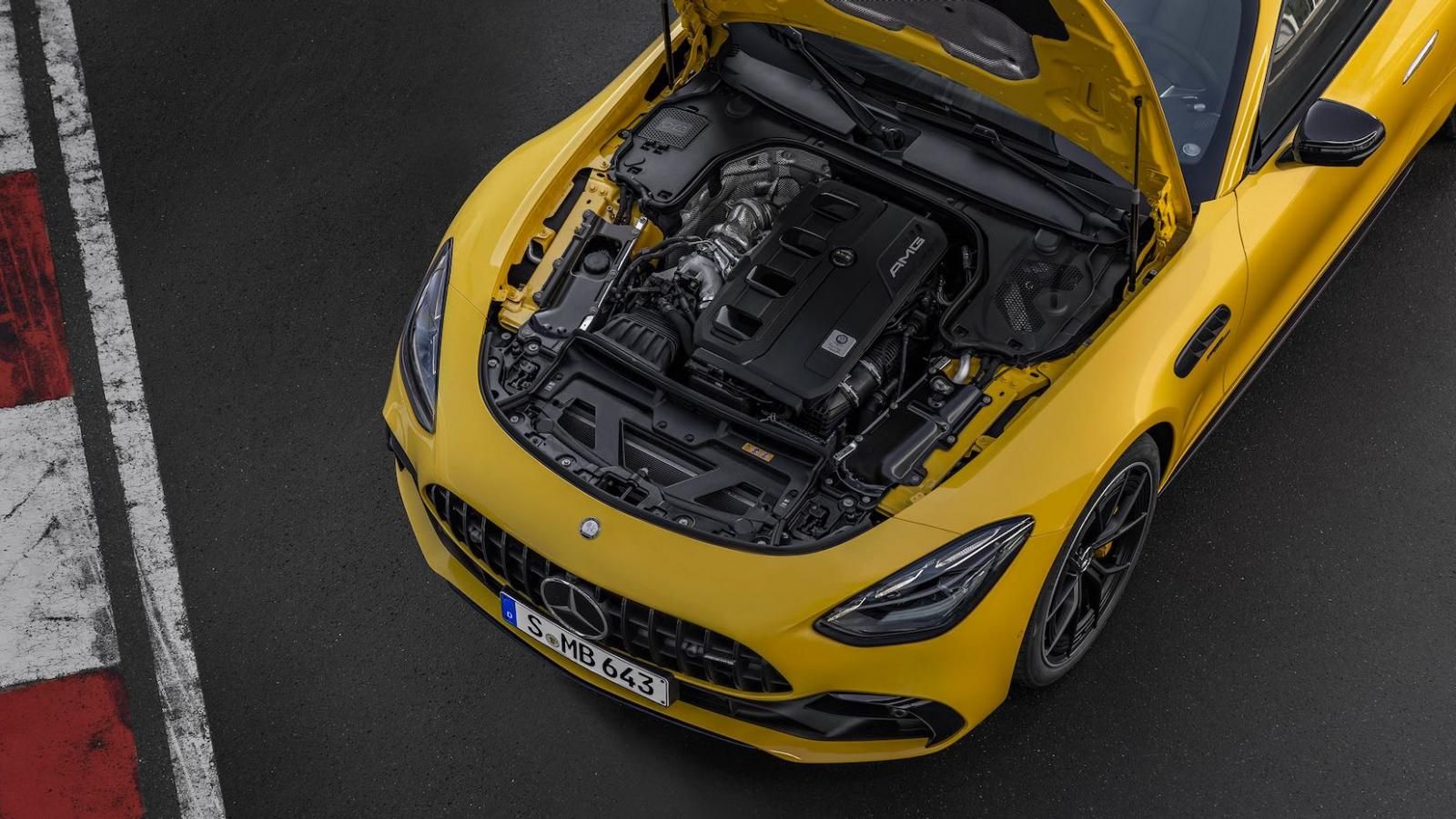 Nuova Mercedes AMG-GT 43-Coupé, il motore 4 cilindri 2.0 litri