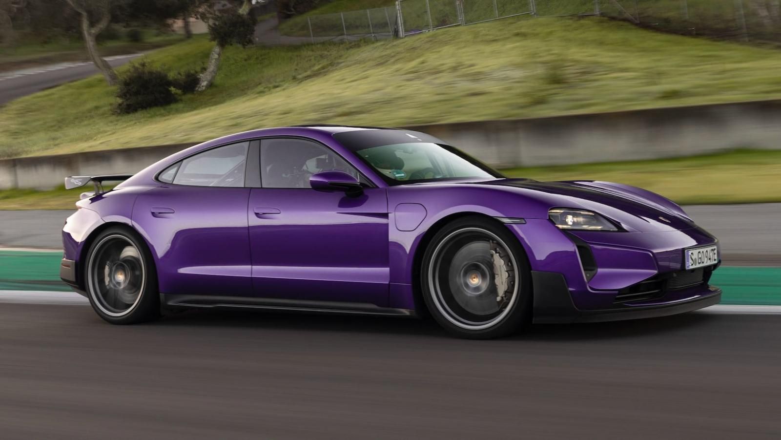 Nuova Porsche Taycan Turbo GT