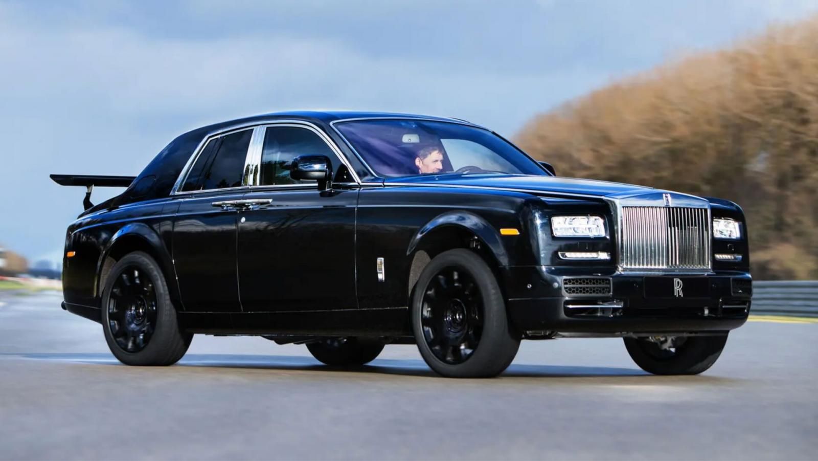 Rolls Royce Phantom ‘high-rider’