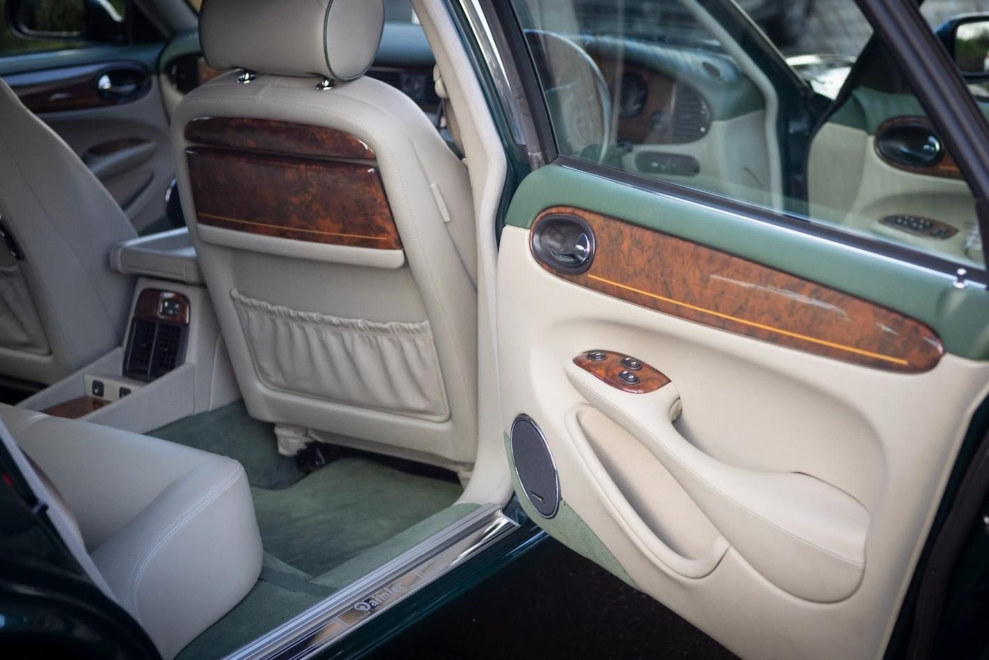 Daimler Majestic Regina Elisabetta