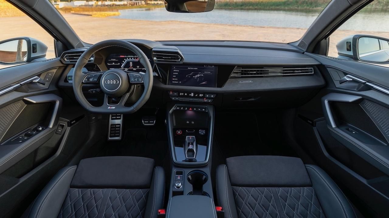 Nuova Audi S3 Sedan, gli interni