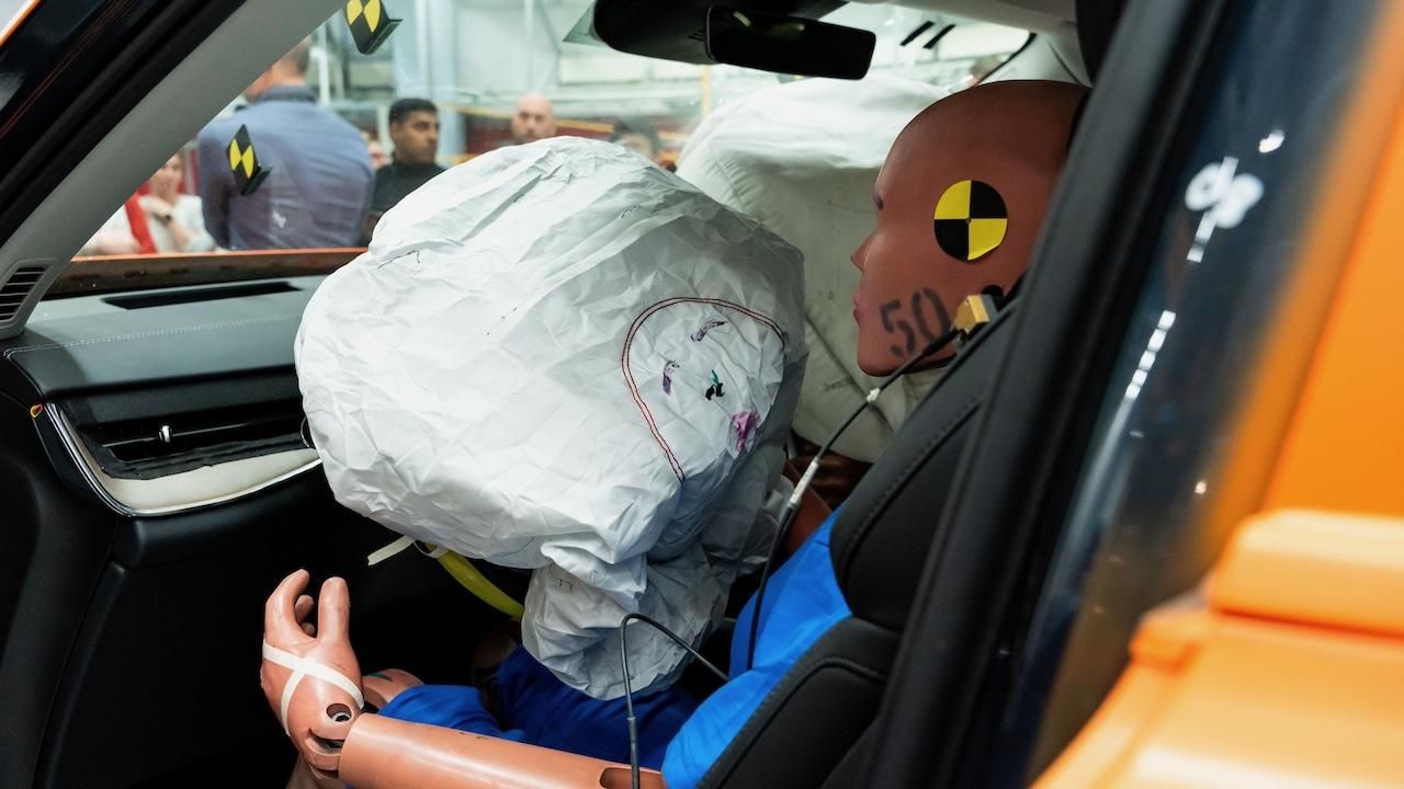 Crash test Volvo EX30 e EX90