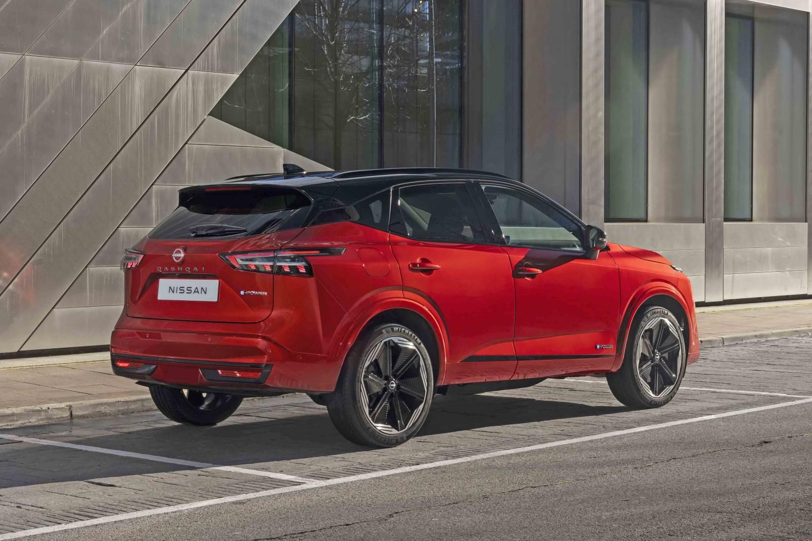 Nissan Qashqai tre quarti posteriore