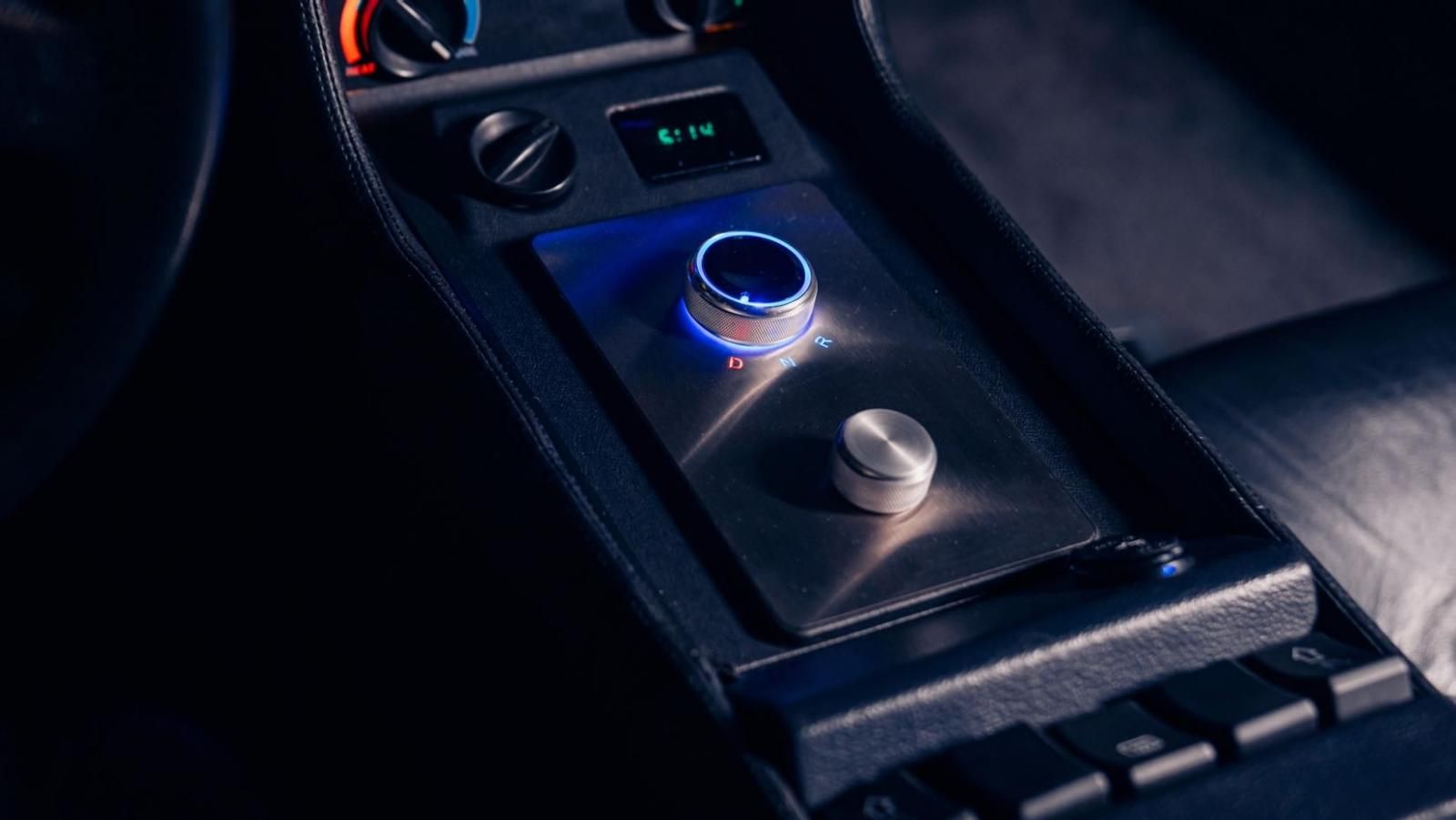 La DeLorean DMC-12 elettrica con il kit di Electrogenic