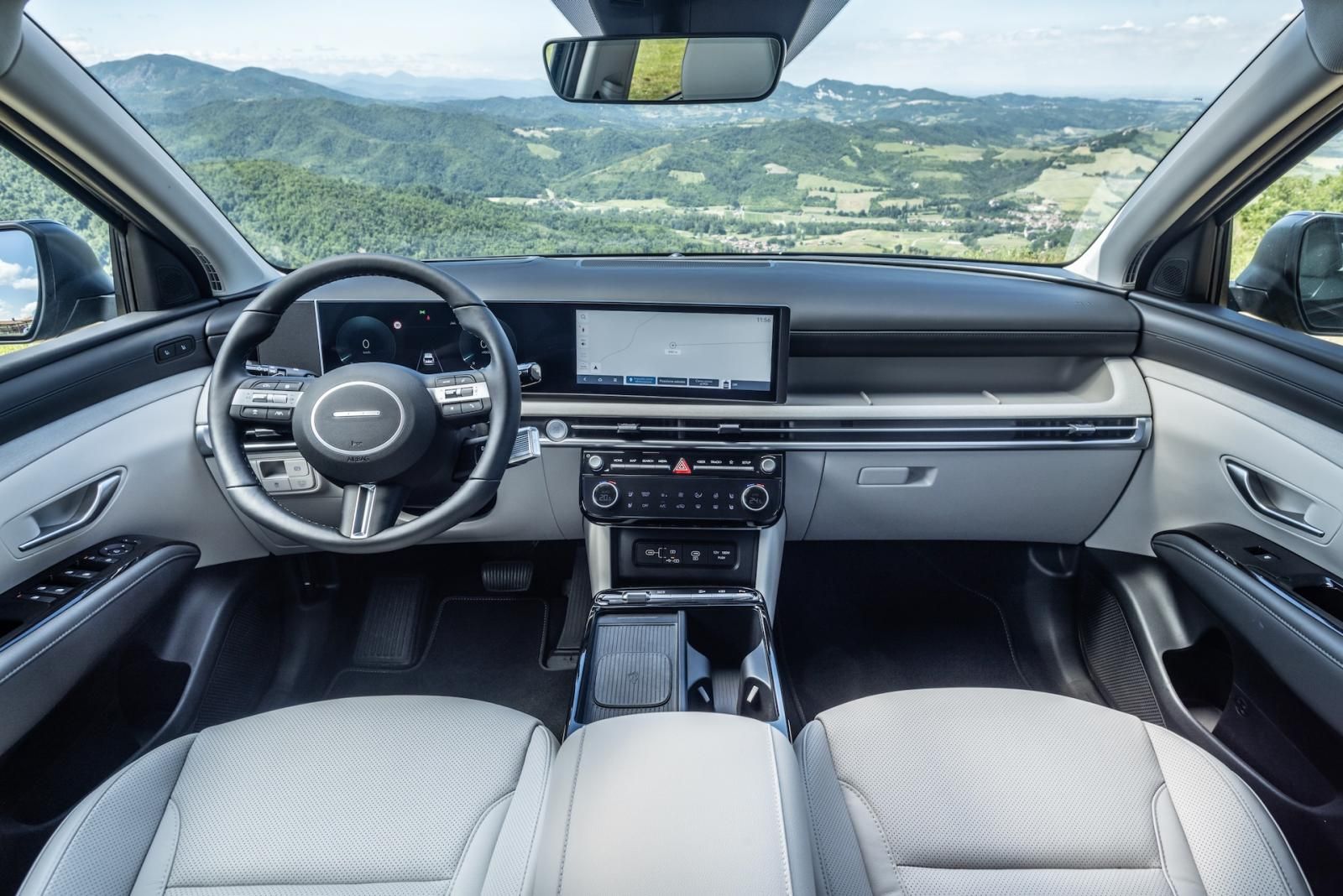 plancia Hyundai Tucson HEV restyling 2024