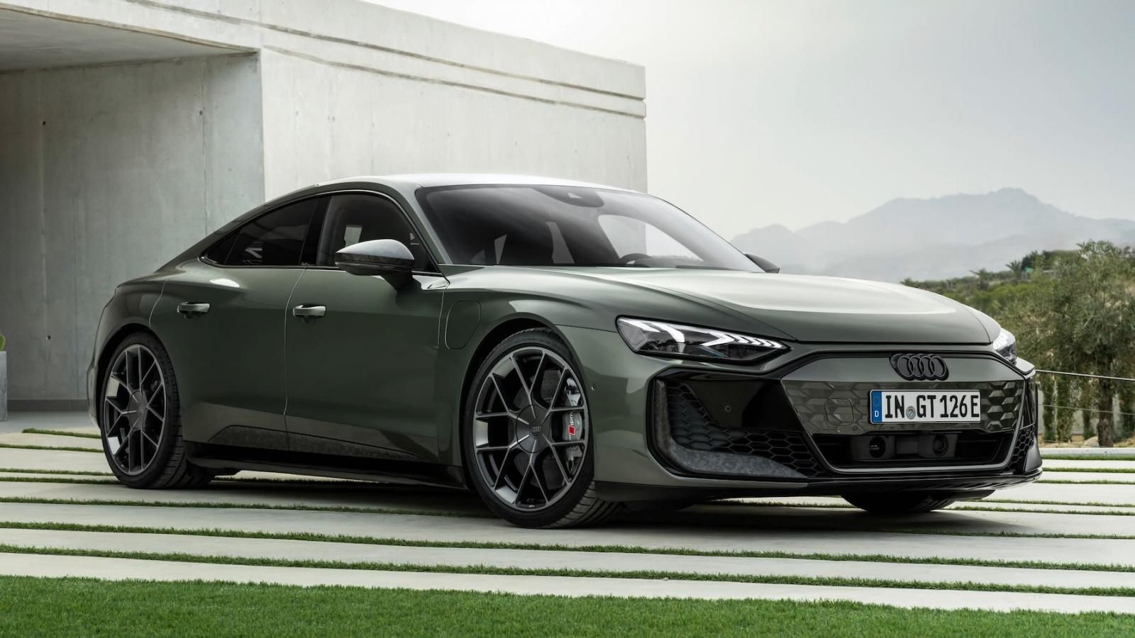 La nuova Audi RS e-tron GT Performance