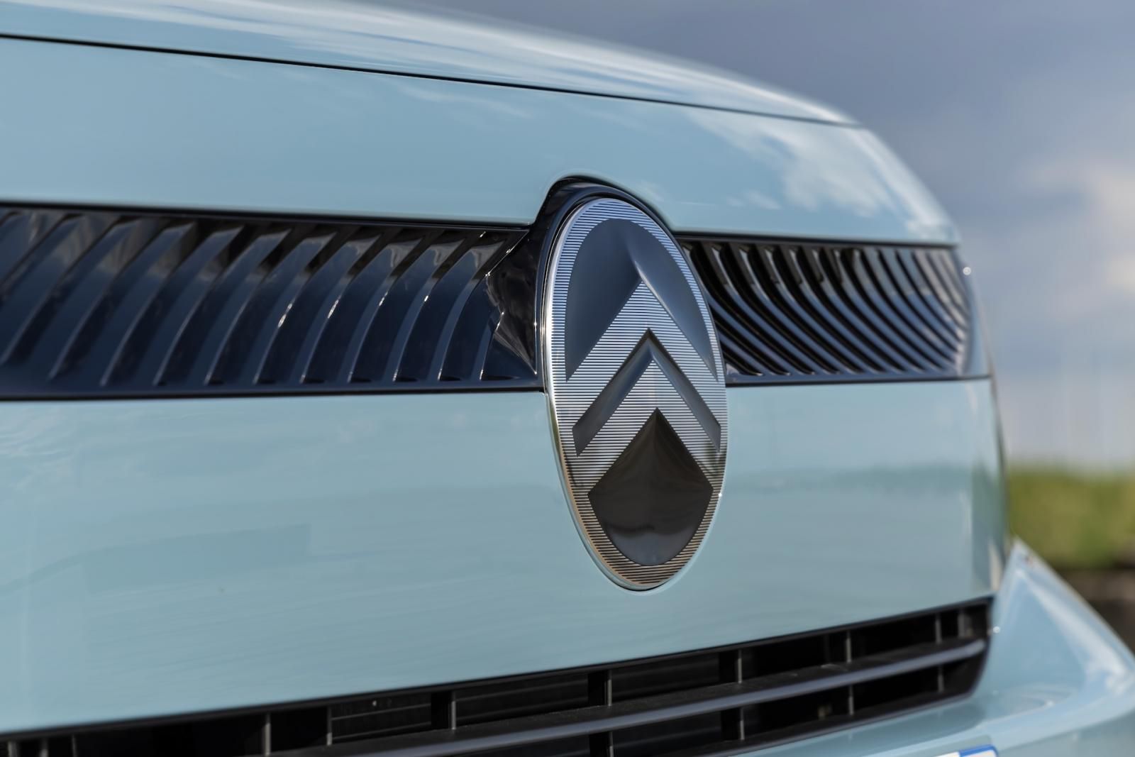 logo Citroen C3 PureTech 100