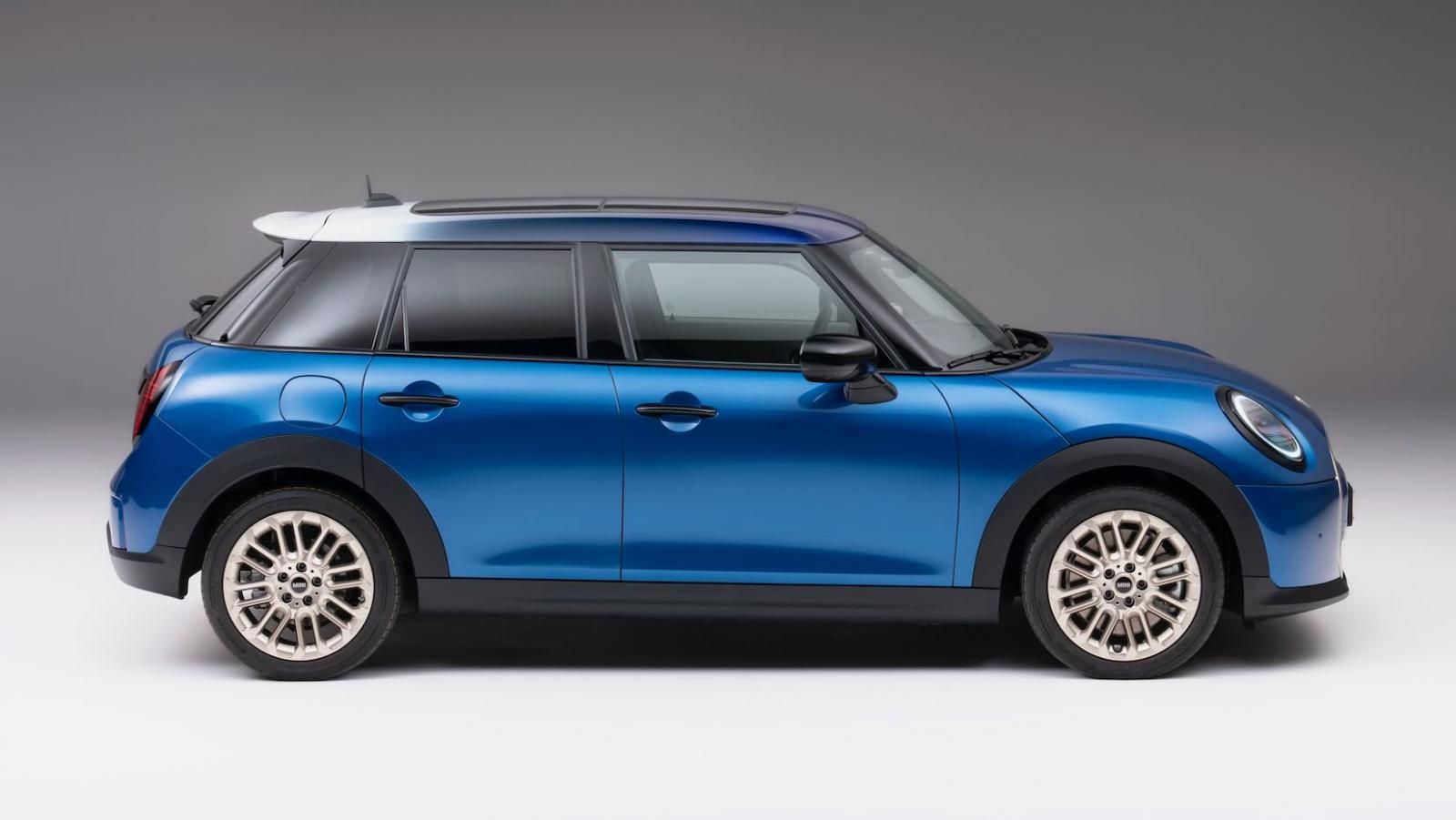 Nuova MINI Cooper 5 porte 2024