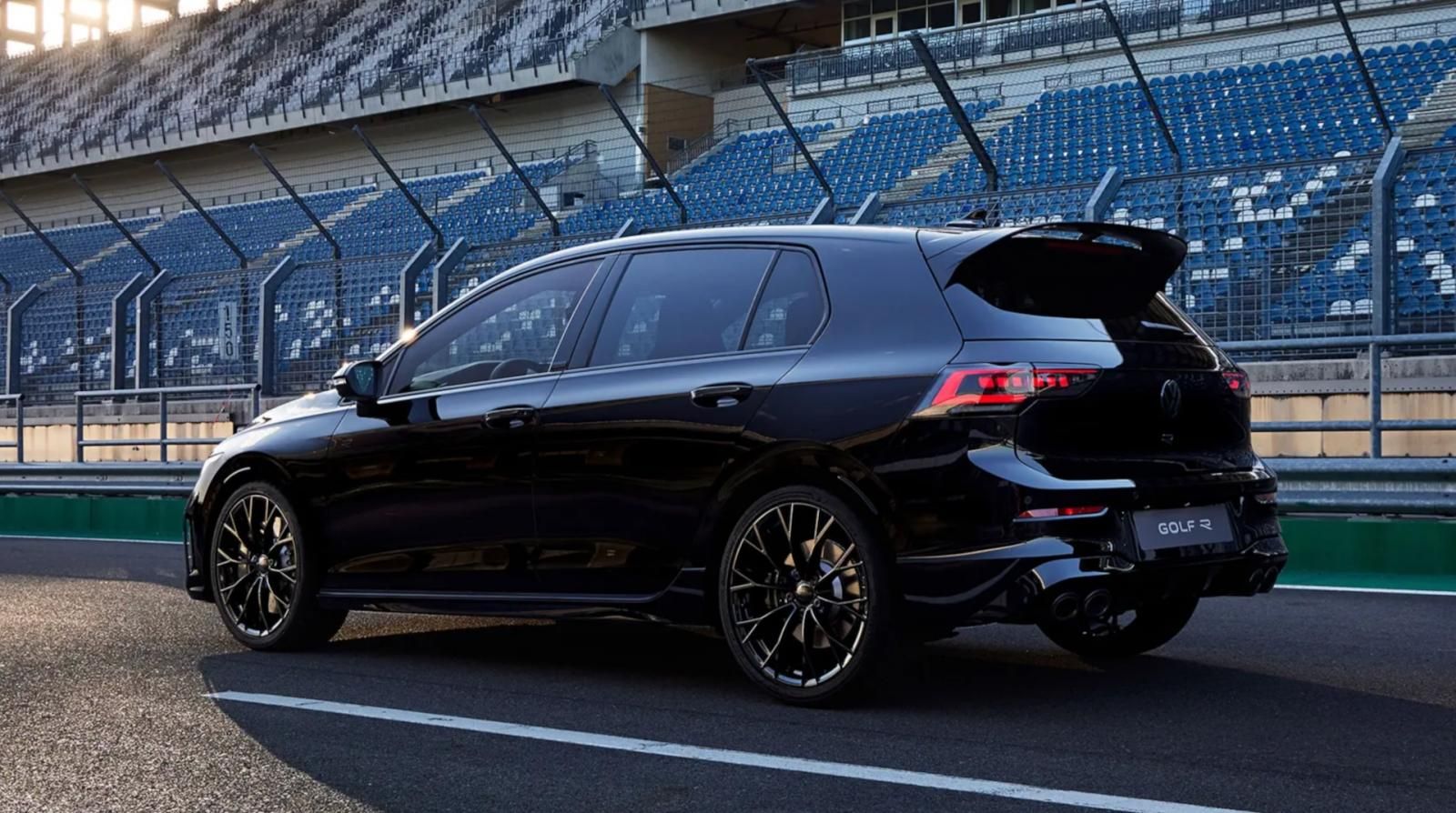 VW Golf Mk 8.5 R Black Edition