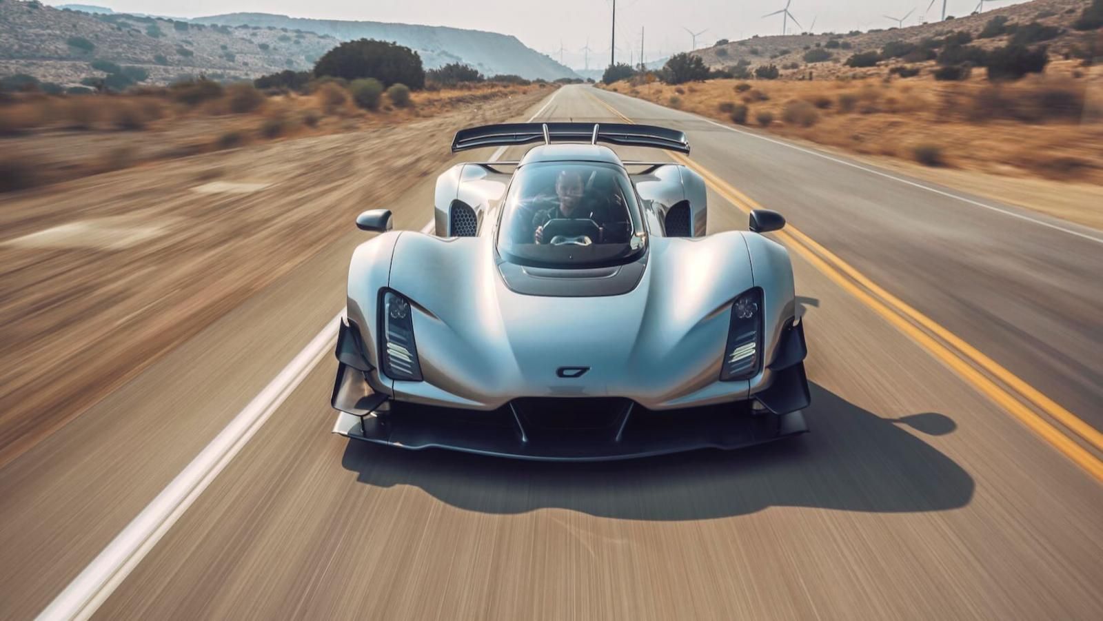 La Czinger 21C stabilisce il record per le auto di serie a Goodwood