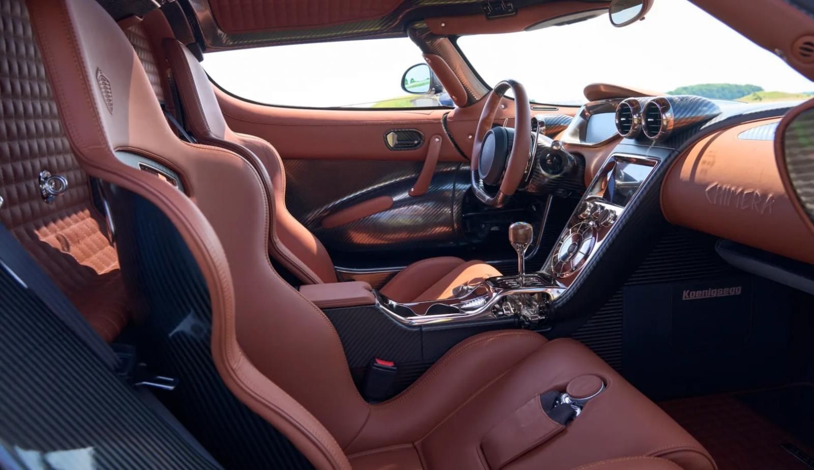 interno Koenigsegg Chimera