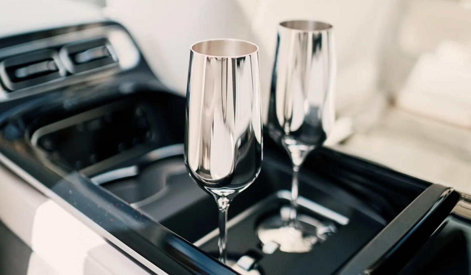 flute Mercedes-Maybach Classe S S680 x Robbe & Berking