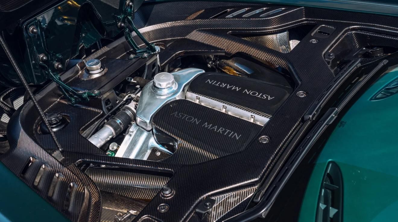 Aston Martin Lagonda V12