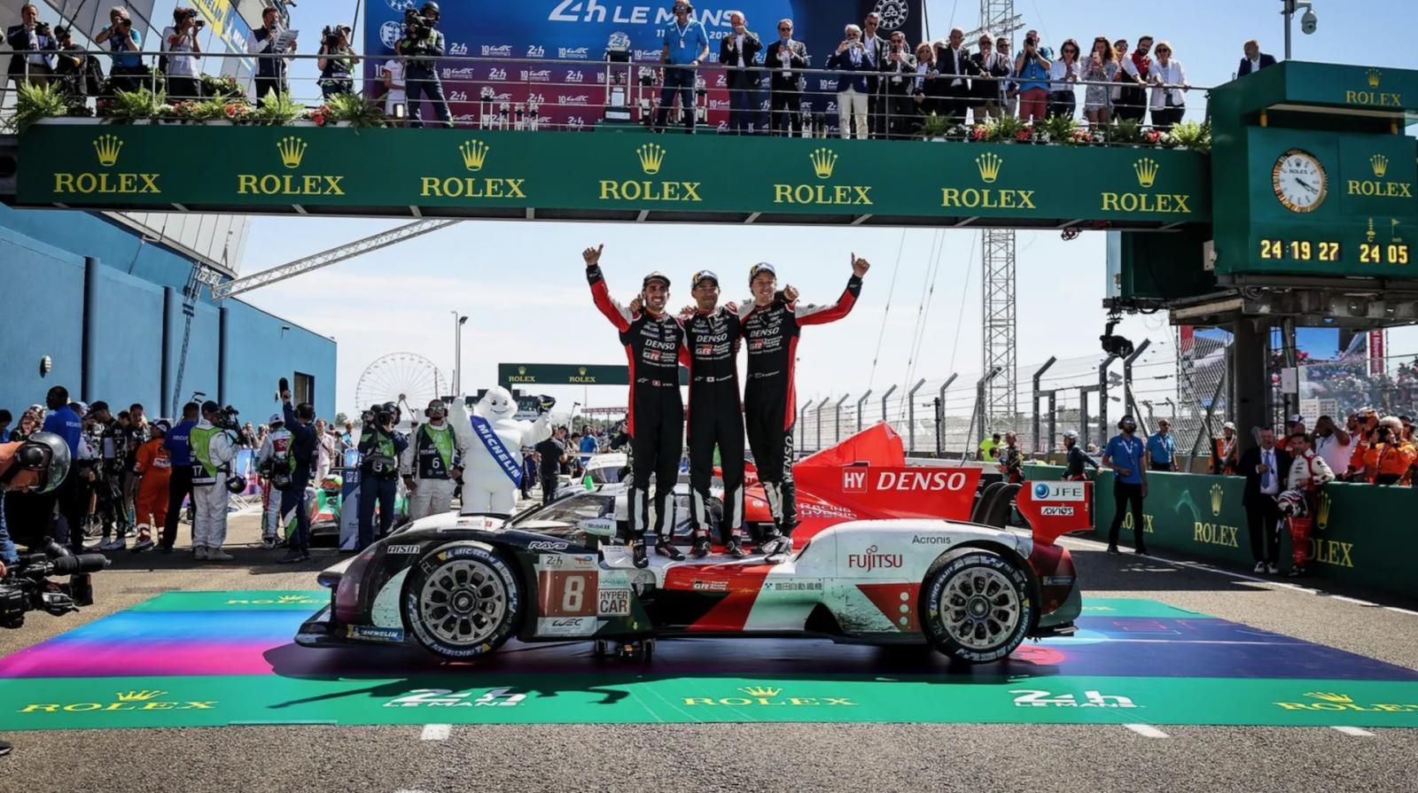 Auto ibrida vittoriosa a Le Mans