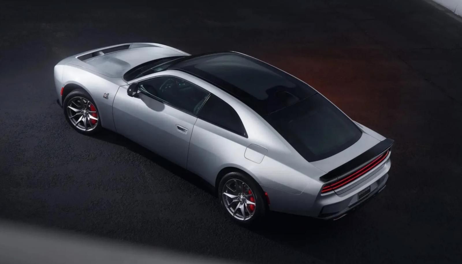 Dodge Charger elettrica grigia