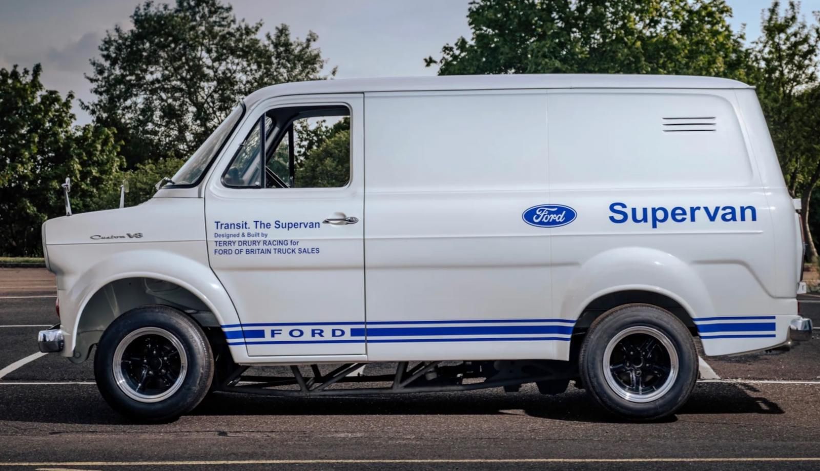 Ford Transit Supervan 1973 originale restaurato