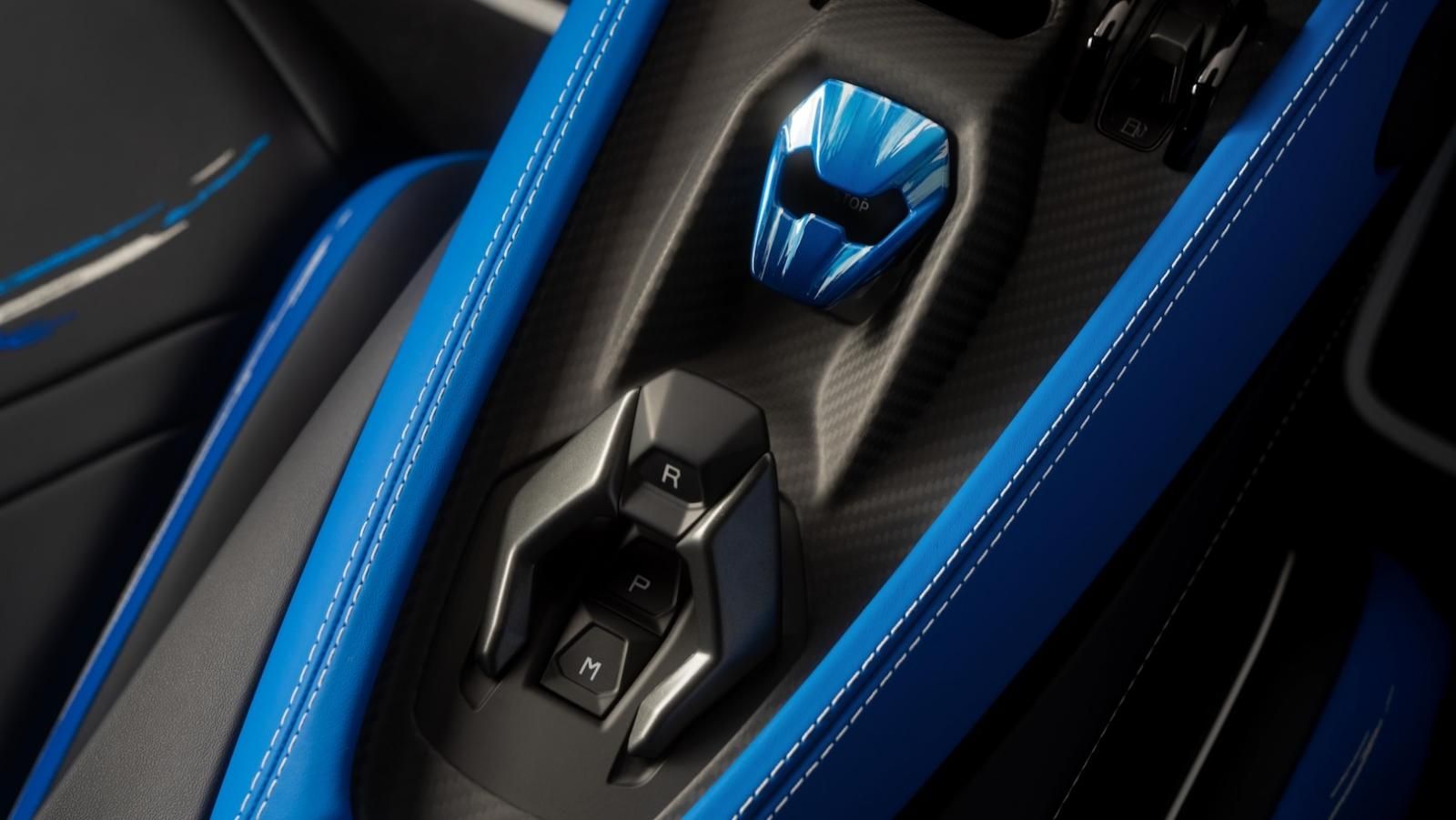 tasto avviamento Lamborghini Revuelto Opera Unica