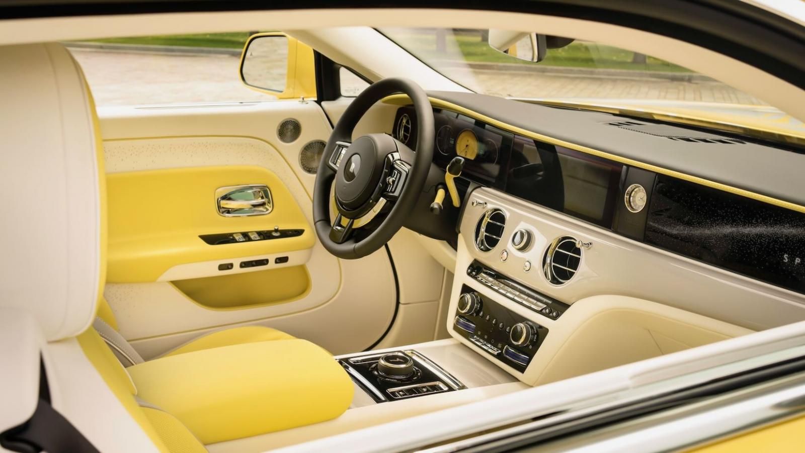 La one-off Rolls-Royce Spectre Semaphore