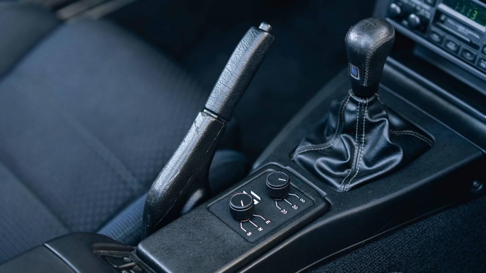 Mazda MX-5 Mk1, con il kit di Electrogenic si può elettrificare