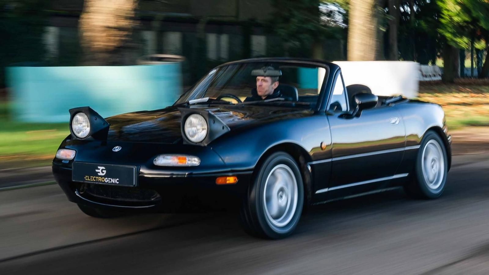 Mazda MX-5 Mk1, il kit di Electrogenic