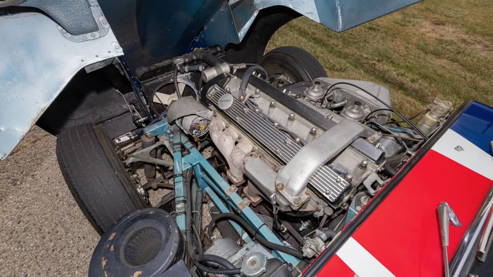 La Jaguar E-Type Shaguar di Austin Powers