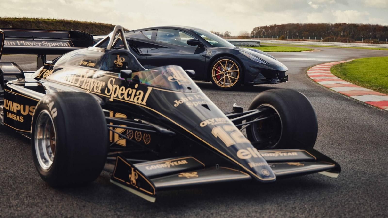 Lotus Emira edizione speciale Formula 1 Type 97T