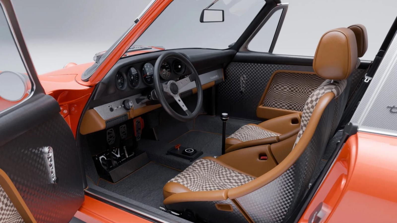 interno KAMM 912c Targa