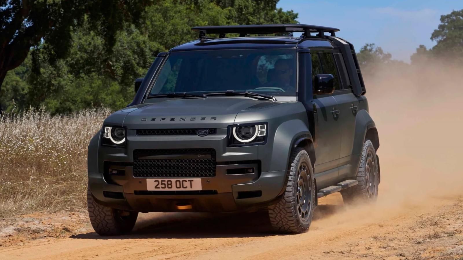 Land Rover Defender OCTA V8