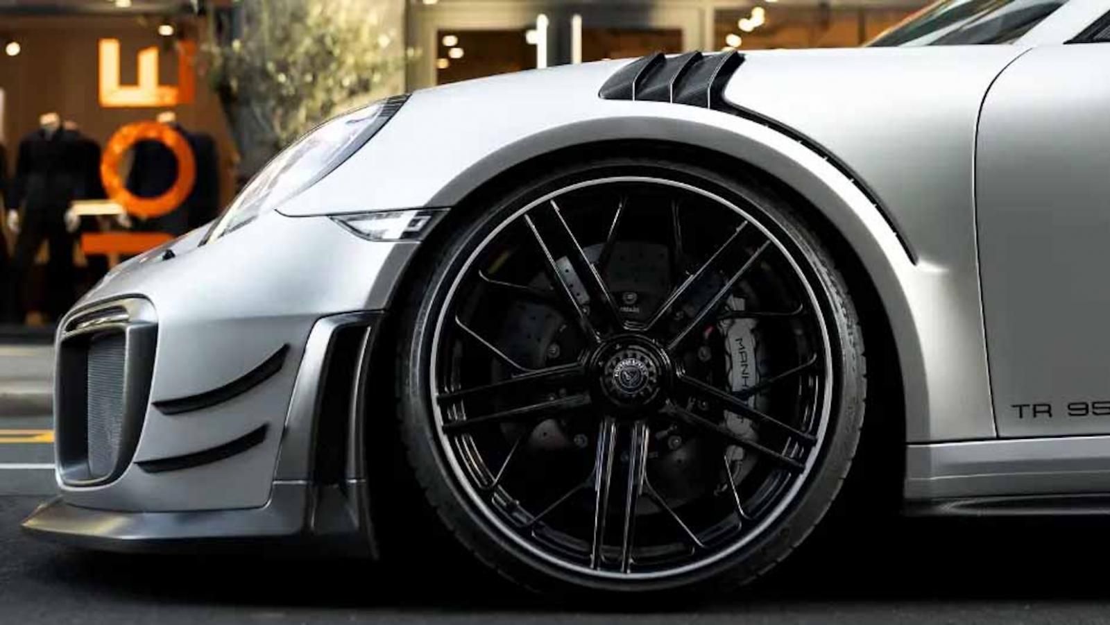 Il kit TR 950 di Manhart per la Porsche 911 GT2 RS