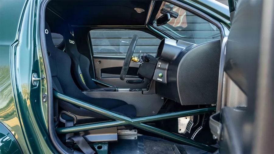 Aston Martin V8 Cygnet