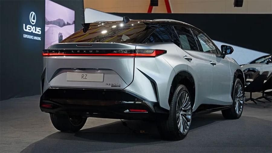 Lexus RZ 2026