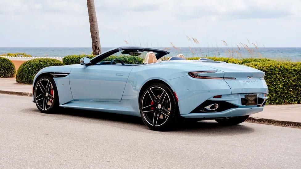 Aston Martin DB12 Volante Palm Beach Edition