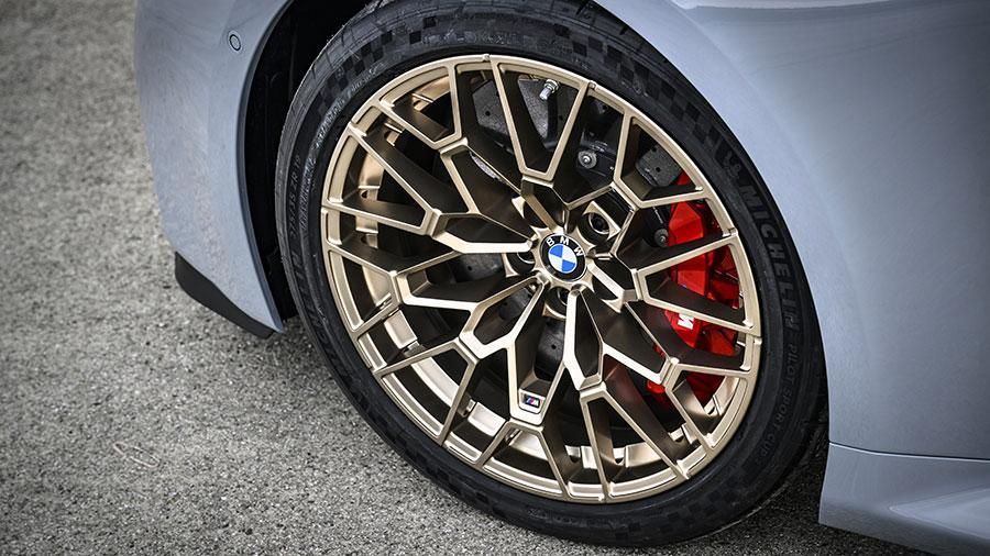 BMW M2 CS