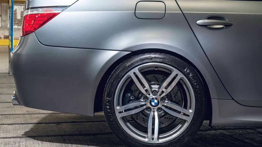BMW M5 E60