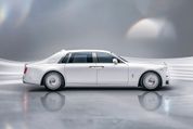 Rolls-Royce-Phantom-restyling-2022 - 7.jpg