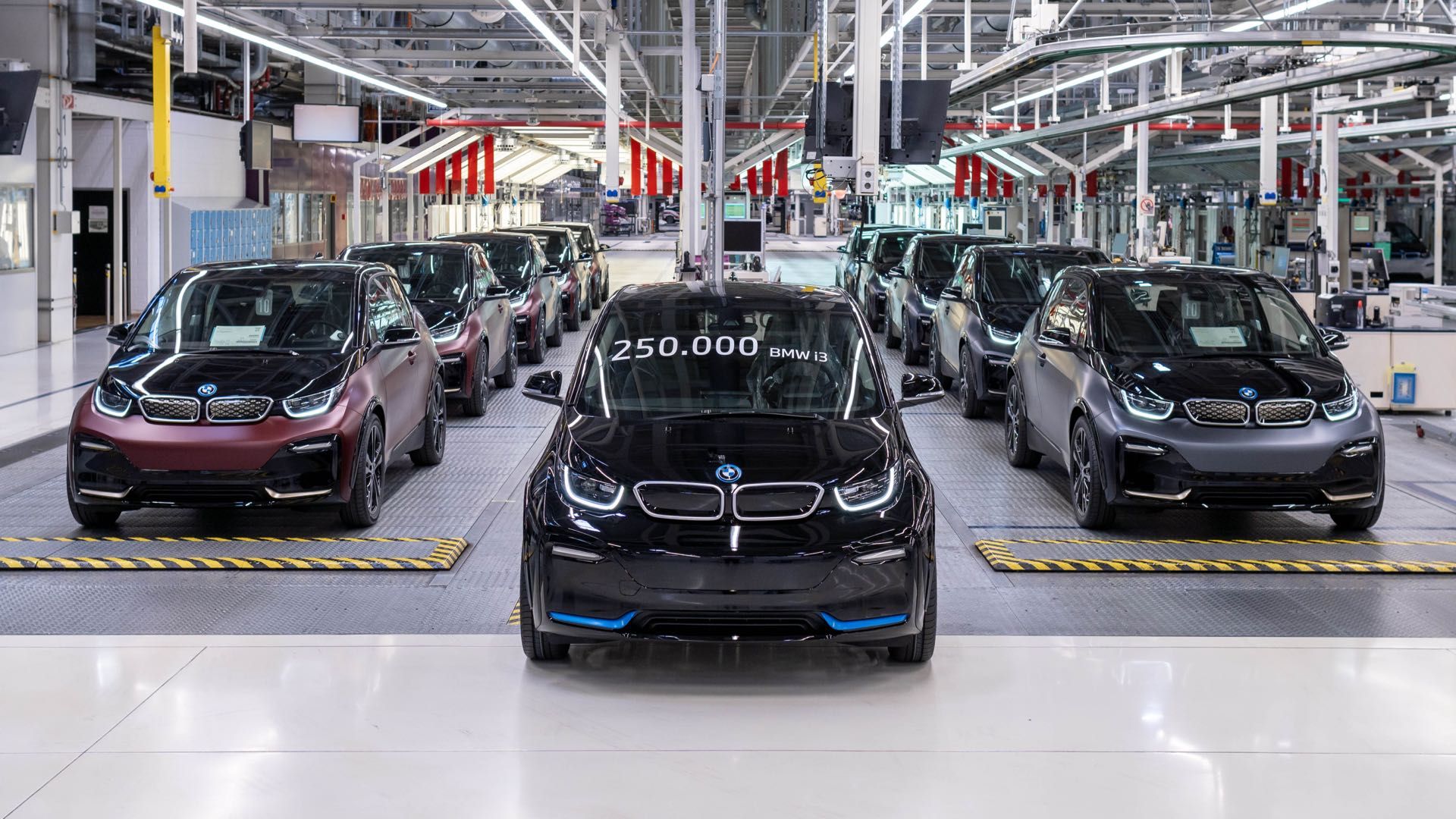 BMW-i3-fine-produzione-2022-1.jpg